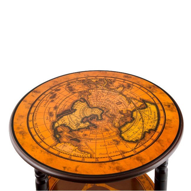 Столик круглый со старинной картой, увеличенный вид сверху