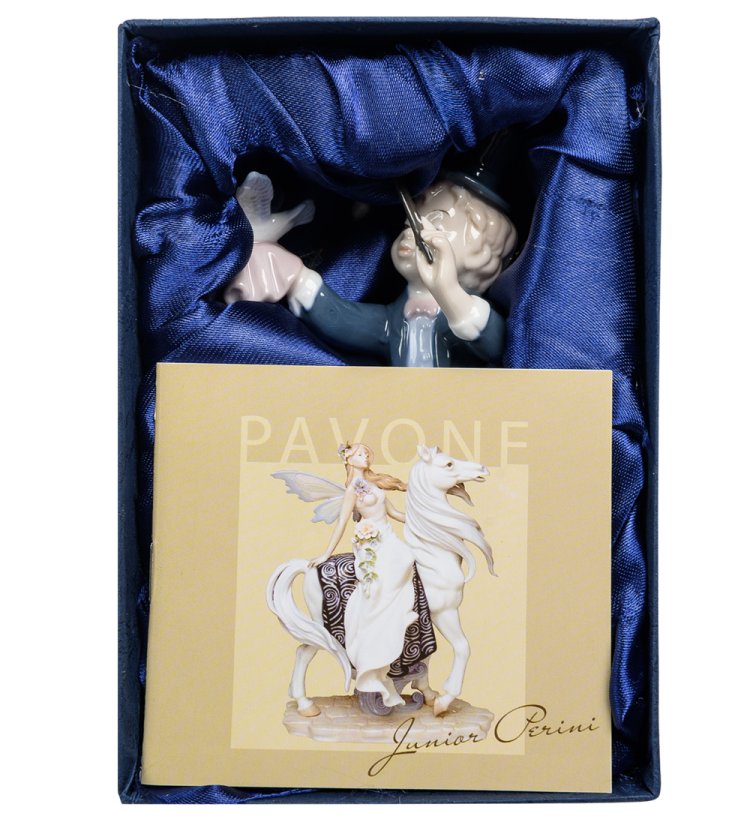 Фигурка из фарфора Артист цирка Pavone JP-19/15, фотография в упаковке