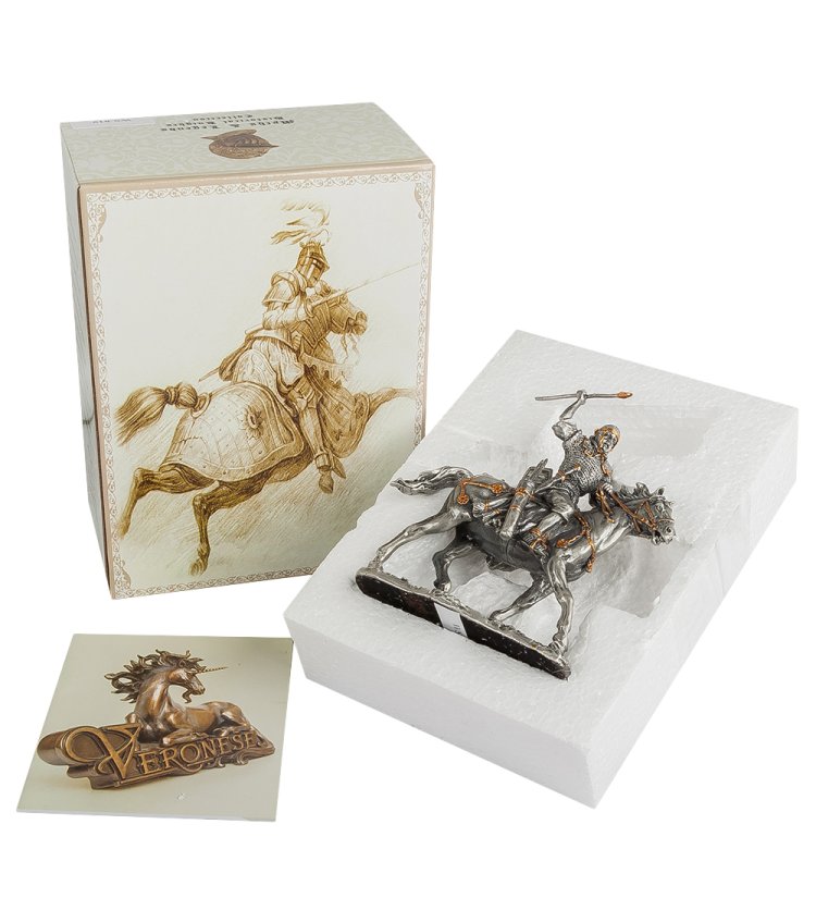 Статуэтка Воин на коне в бою Veronese WS-823, упаковочный вид