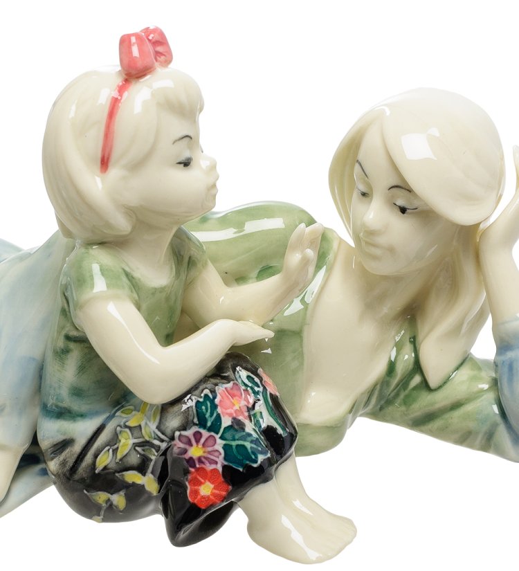 Статуэтка из фарфора Женские секреты Pavone JP-12/ 24, фотография крупным планом