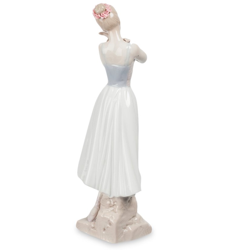 Статуэтка из фарфора Балерина скрестила руки Pavone JP-27/31, фотография со спины