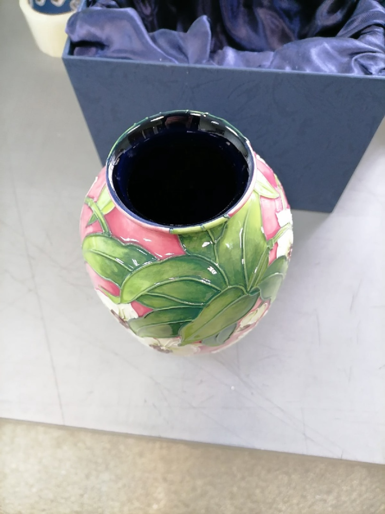 Низкая ваза для цветов из фарфора Орхидея Pavone JP-98/ 5, фото со склада вид сверху