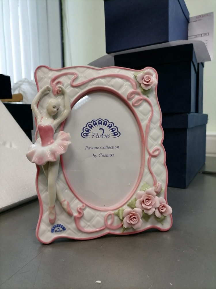 Фоторамка из фарфора Балерина Pavone CMS-19/ 3, фото со склада