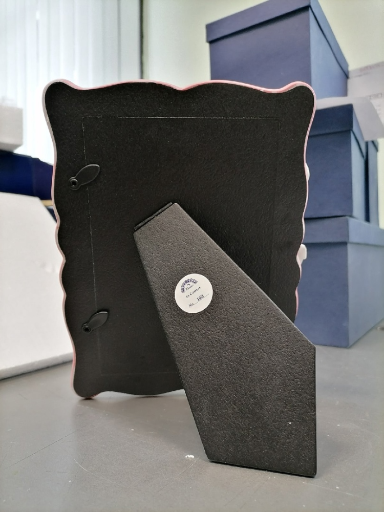 Фоторамка из фарфора Балерина Pavone CMS-19/ 3, фото со склада оборотная сторона