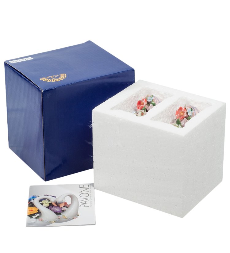 Статуэтка из фарфора Туфельки с цветами Pavone CMS-33/67, упаковочный вид