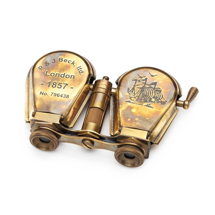 Бинокль маленький в кожаном чехле