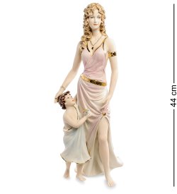 Статуэтка Мать и ребенок с цветками