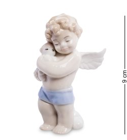 Статуэтка из фарфора Ангелочек держит собачку на руках