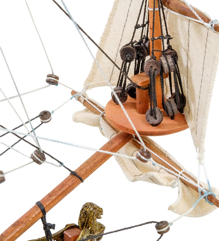 Модель корабля Ингерманланд, фото мачты