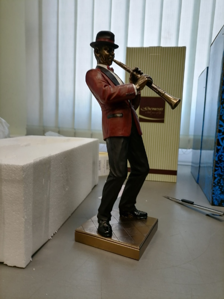 Статуэтка Кларнетист Veronese WS-872, фото со склада вид профиль