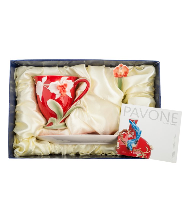 Чайная пара из фарфора с ложечкой Красная Орхидея Pavone FM-01/14, фотография в упаковке