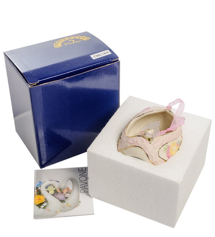 Музыкальная подвесная статуэтка из фарфора Кролики Pavone CMS-18/ 9, фотография в упаковке
