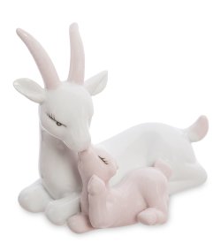 Статуэтка из фарфора Мама коза с маленьким козленком