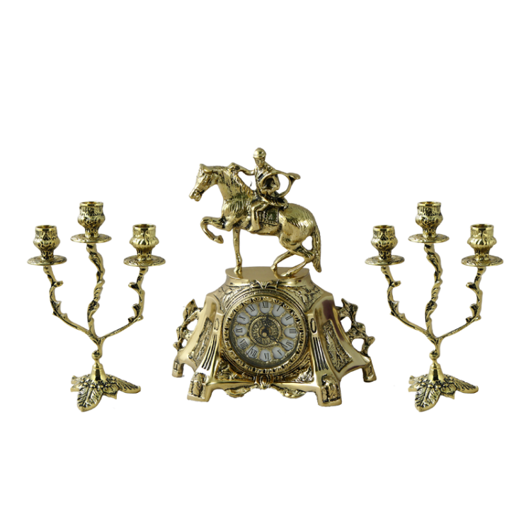 Бронзовые каминные часы с канделябрами Охотник