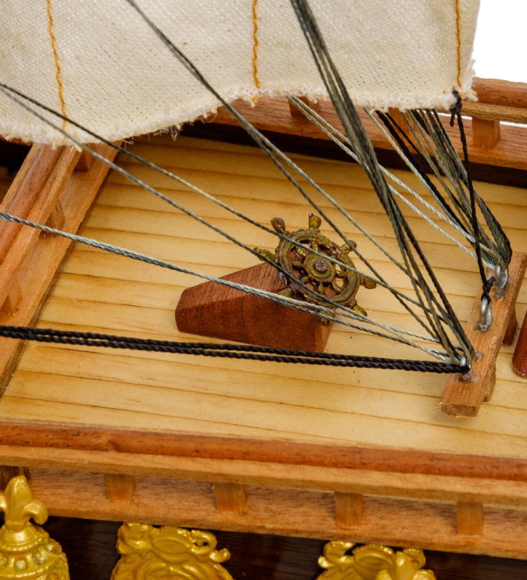 Модель британского корабля Sovereign of the seas 1637 г. фото штурвала