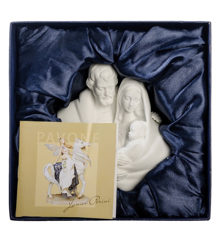 Статуэтка из фарфора с подсветкой Рождество Христово Pavone JP-186/17, фотография в упаковке