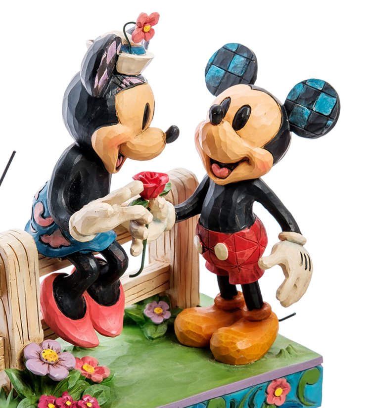 Статуэтка Микки и Минни Маус - Романтика Disney Traditions, вид со стороны