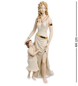 Статуэтка Мать с ребенком идут