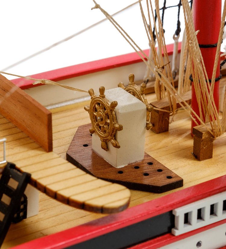 Модель парусного корабля Седов 1921 г., фотография палубы