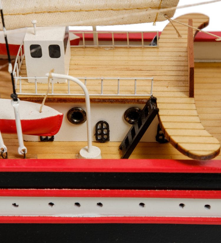 Модель парусного корабля Седов 1921 г. фото палубы 2