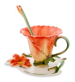 Кофейная пара из фарфора с ложечкой Лилия