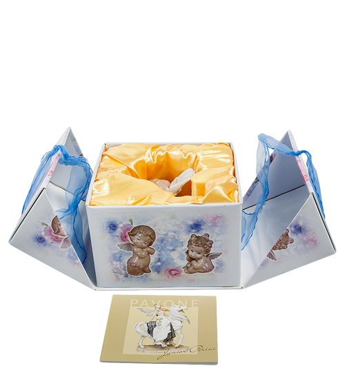 Фигурка на полку из фарфора Ангелок с рыбкой Pavone JP-49/ 4, упаковочный вид