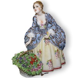 Фарфоровая статуэтка Барышня с корзинкой цветов