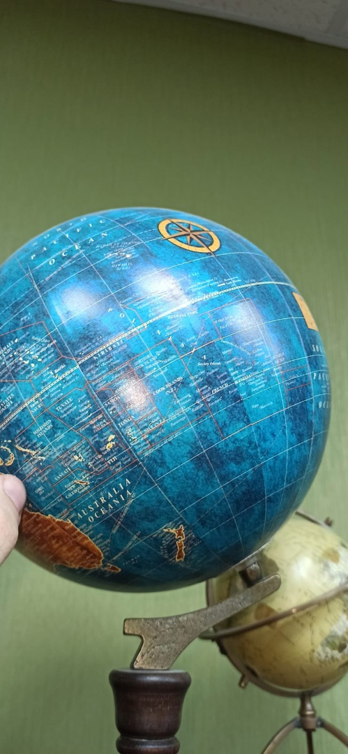 Глобус географический на ножке, диаметр 20 см, фото со склада вид океана