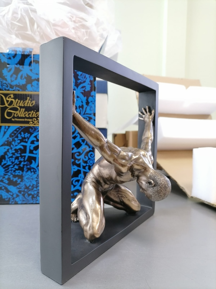 Статуэтка Атлет Veronese WS-147, фото со склада вид профиль