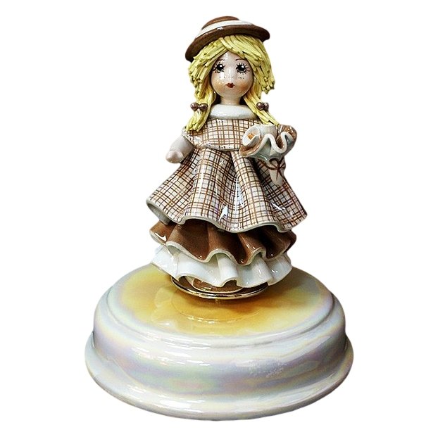 Статуэтка из фарфора музыкальная из фарфора - Кукла с цветами