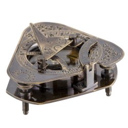 Солнечные часы компас