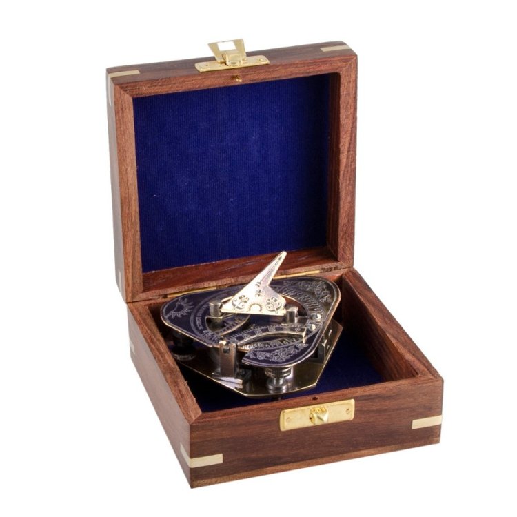 Солнечные часы компас 332003, вид в коробке