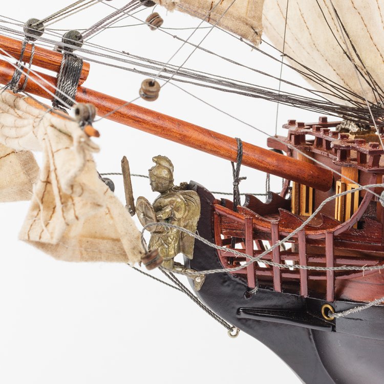 Модель корабля Трех Иерархов