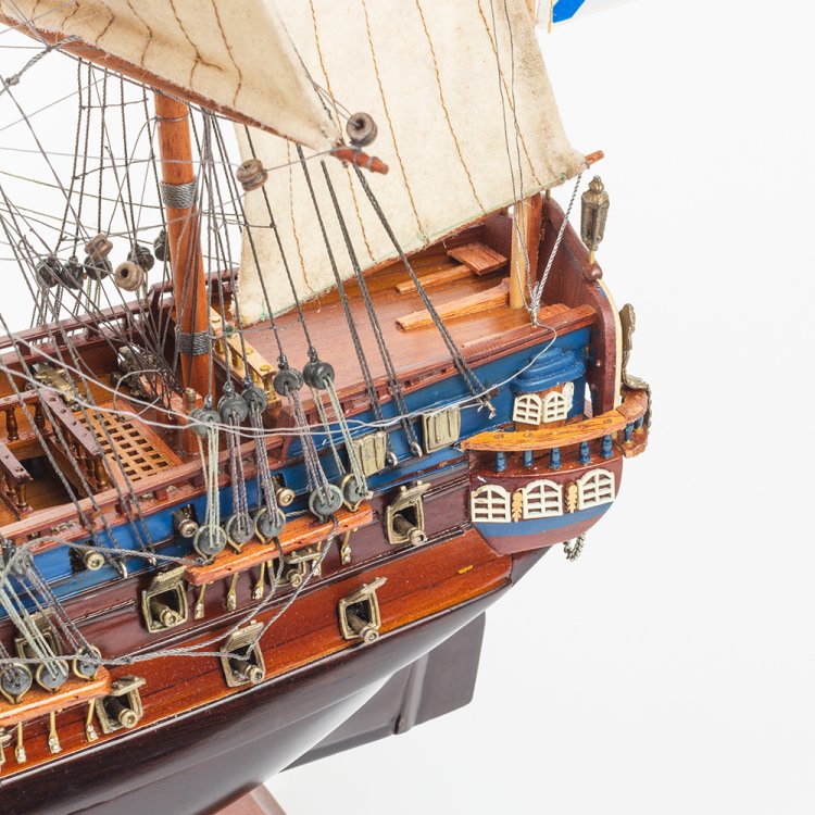 Модель корабля Трех Иерархов