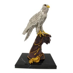 Статуэтка Орел на перчатке