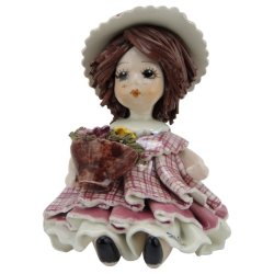 Фигурка из фарфора - Кукла держащая кашпо с цветами