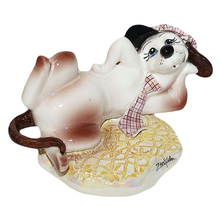 Фарфоровая статуэтка Собака на отдыхе