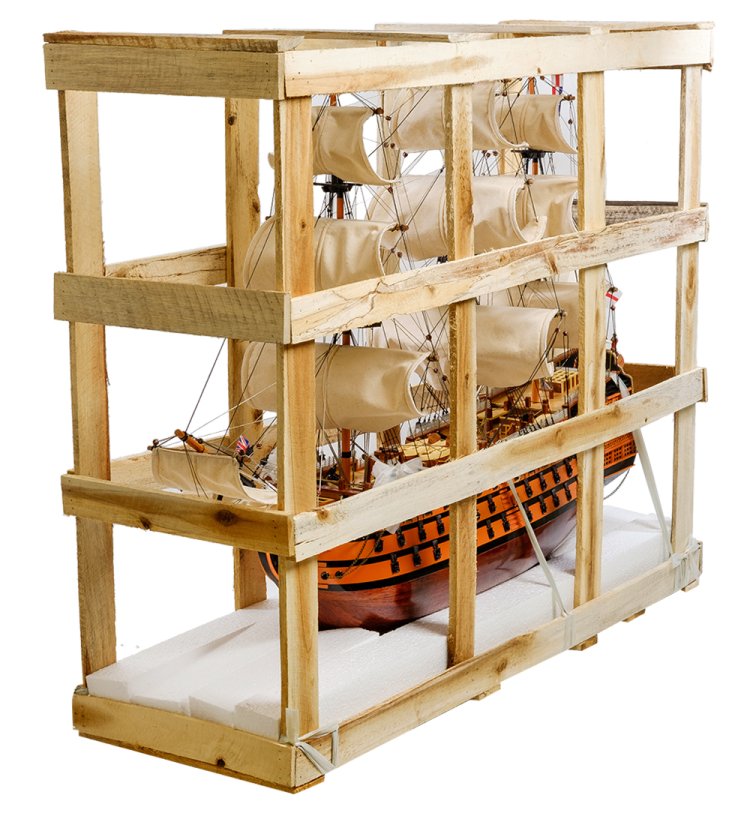 Модель британского линейного корабля HMS Victory 1668 г. фото в упаковке