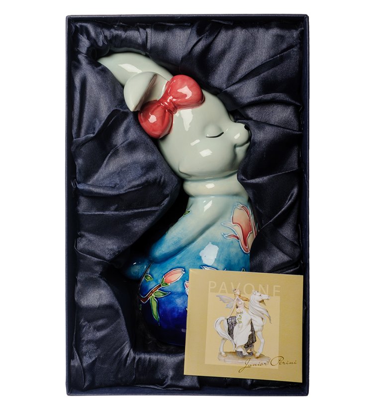 Статуэтка из фарфора Синий заяц с бантом на ушах Pavone JP-850/ 2, фотография в упаковке