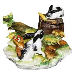 Статуэтка из фарфора Кролики