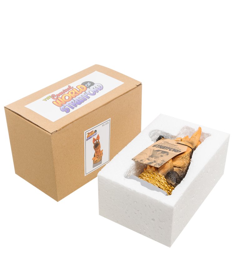 Статуэтка Собака Немецкая овчарка The Comical World of Stratford RV-906, упаковочный вид