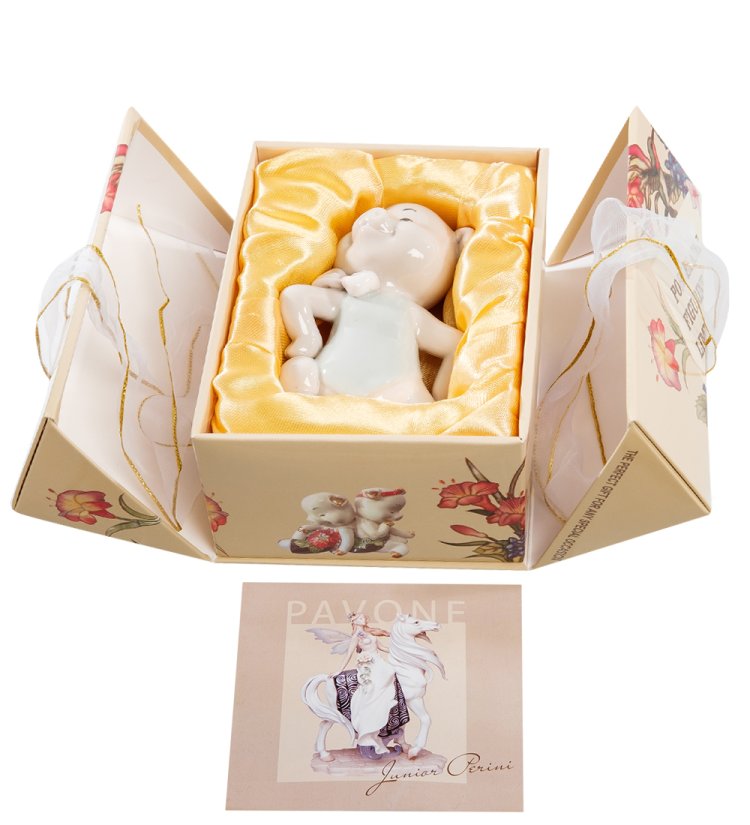 Фигурка из фарфора Поросенок с торжественной бабочкой Pavone JP-111/ 1, упаковочный вид