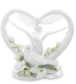 Фигурка из керамики Сердце с голубями